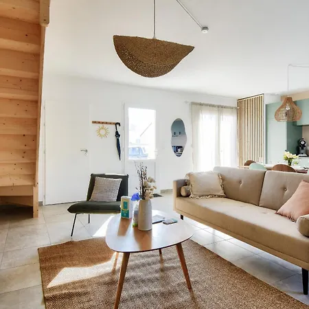 Belle Maison Pour 8 - 250m De La - Terrasse La Guérinière