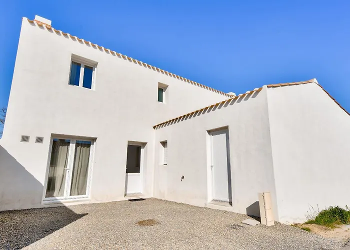 Belle Maison Pour 8 - 350m De La - Terrasse Hébergement de vacances