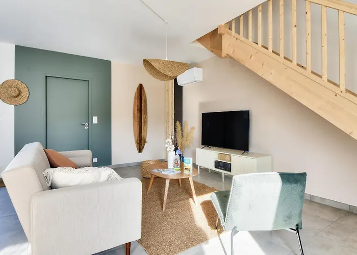 Belle Maison Pour 8 - 350m De La - Terrasse La Guérinière